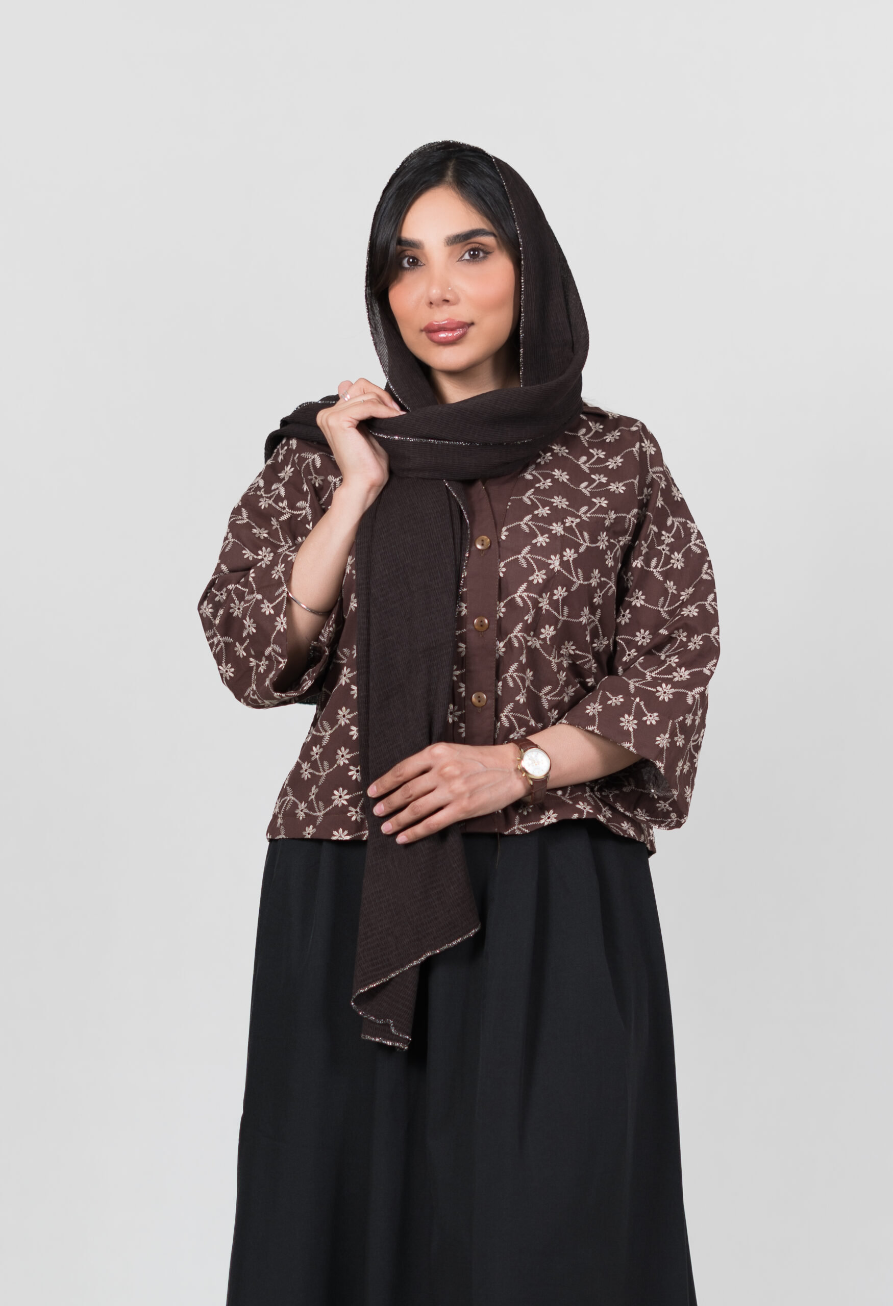 شوميز-باكسي-سوزن-دوزي-2-scaled-1.jpg شوميز باكسي سوزن دوزي كد ١٠٣٨١ - تصویر 1